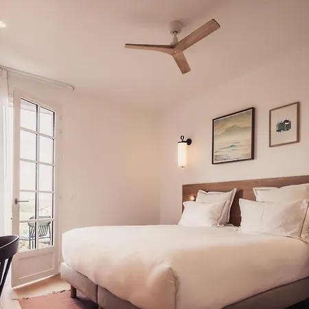 Laminak, The Originals Relais