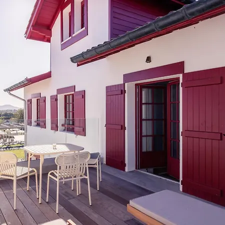 Indarra Hotel