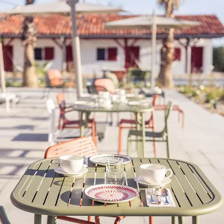 Indarra Hotel 4*