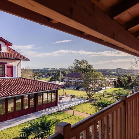 Indarra Hotel