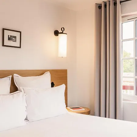 Laminak, The Originals Relais