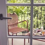 Laminak, The Originals Relais Hotel Arbonne